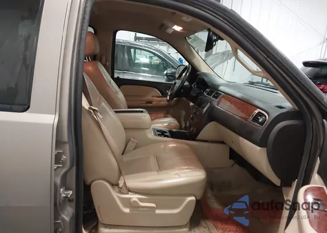 2007 Chevrolet Suburban 1500 Lt z USA, uszkodzony, nr VIN 1GNFK16377J284654